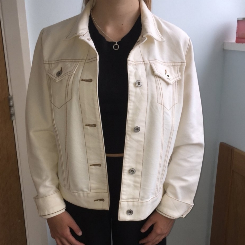 Vintage Gap Cream Denim Jacket - Picture 2 of 9